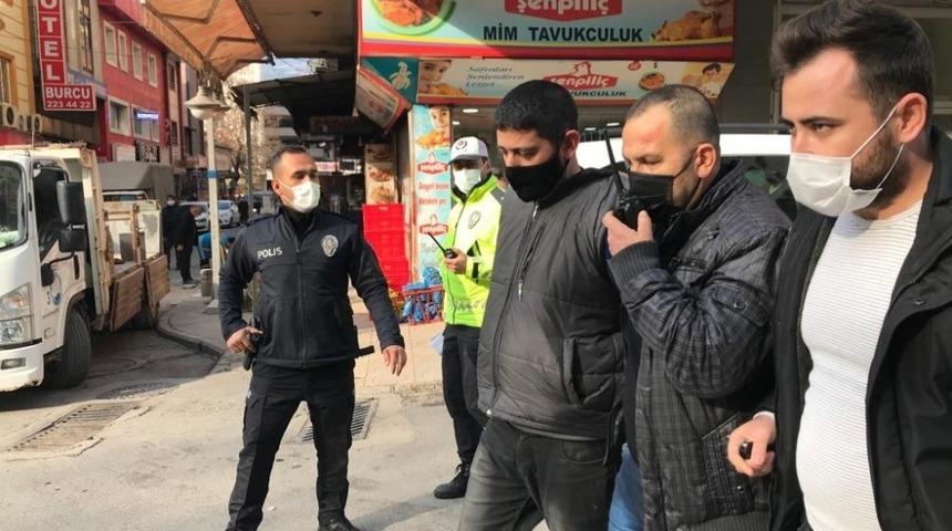 Cezaevi firarisini başkasının kimliğiyle polise yakalandı