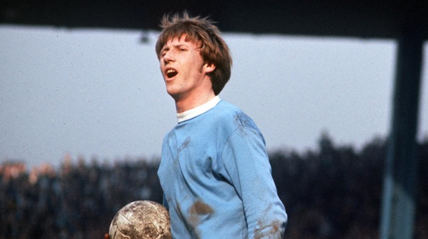 Manchester City'nin efsane futbolcusu Colin Bell vefat etti