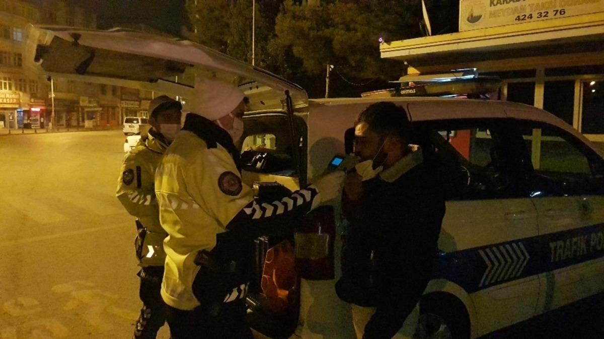 Sokak hayvanlarını beslemeye &ccedil;ıktı, 2.19 promil alkoll&uuml; yakalandı