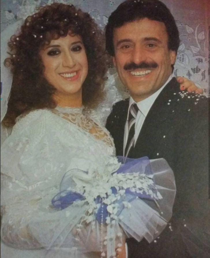 1986-1988 yılları arasında TRT'de yayınlanan Perran Kutman ve Şevket Altuğ’un başrollerinde oynadığı, Türk dizi tarihinin öncü dizilerden birisidir.