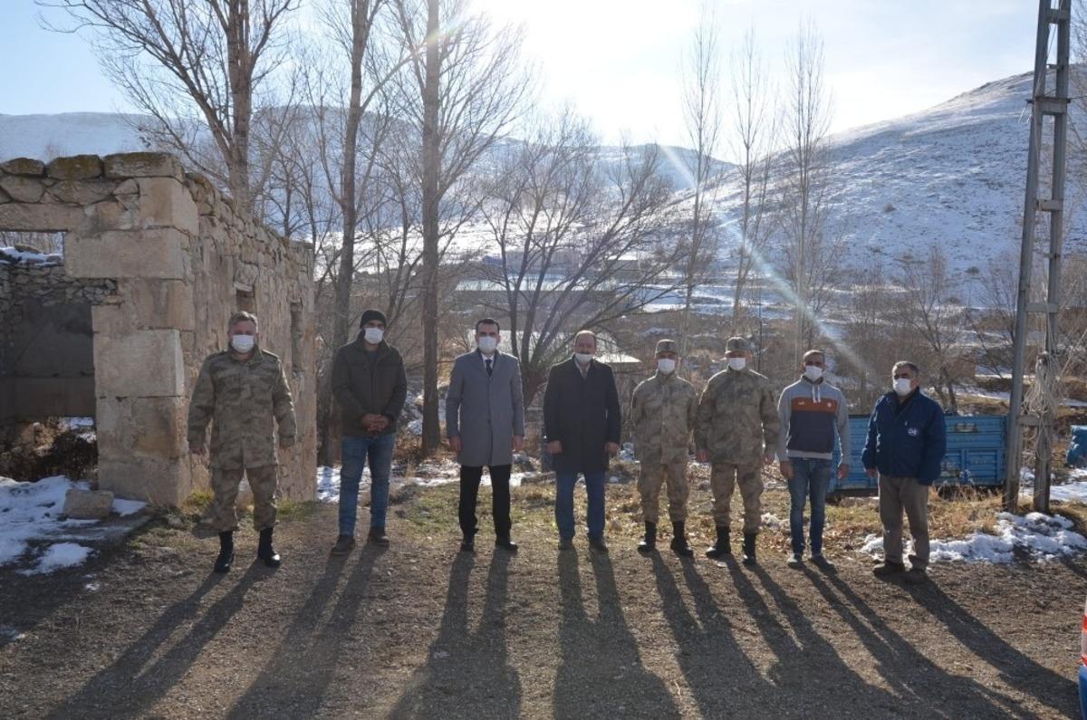 Kaymakam &Ccedil;elik, &Uuml;&ccedil;pınar ve Edeb&uuml;k k&ouml;ylerinde incelemede bulundu