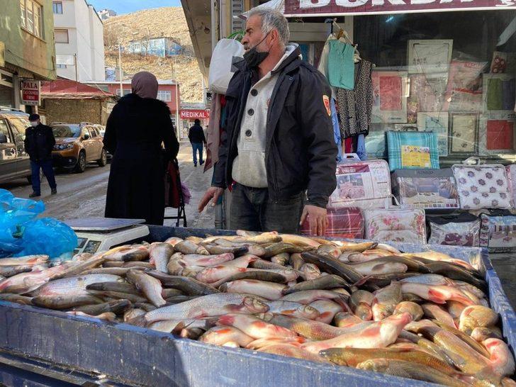 Çoruh Balığı tezgahta yerini aldı G4