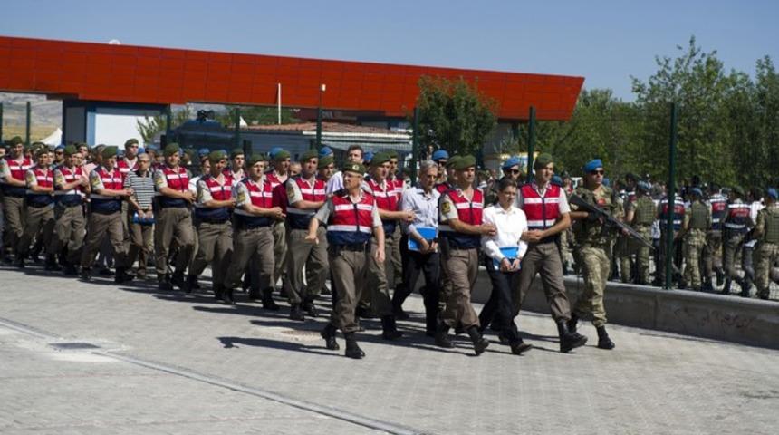 Akıncı &Uuml;ss&uuml; duruşmasında ilgin&ccedil; 'tek tip' savunması
