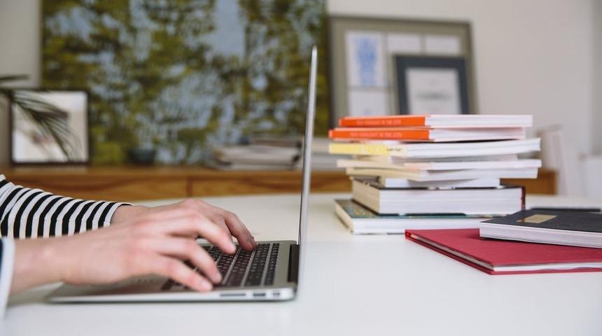 Araştırma görevlisi nasıl olunur? Üniversitede, yurtdışında veya araştırma görevlisi iken