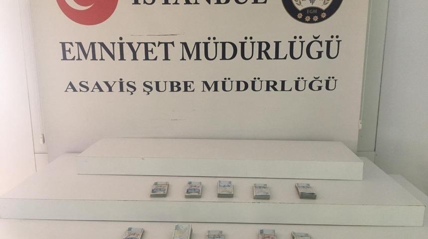 Aracın lastiğini patlatıp 1 milyon 200 bin TL &ccedil;aldı