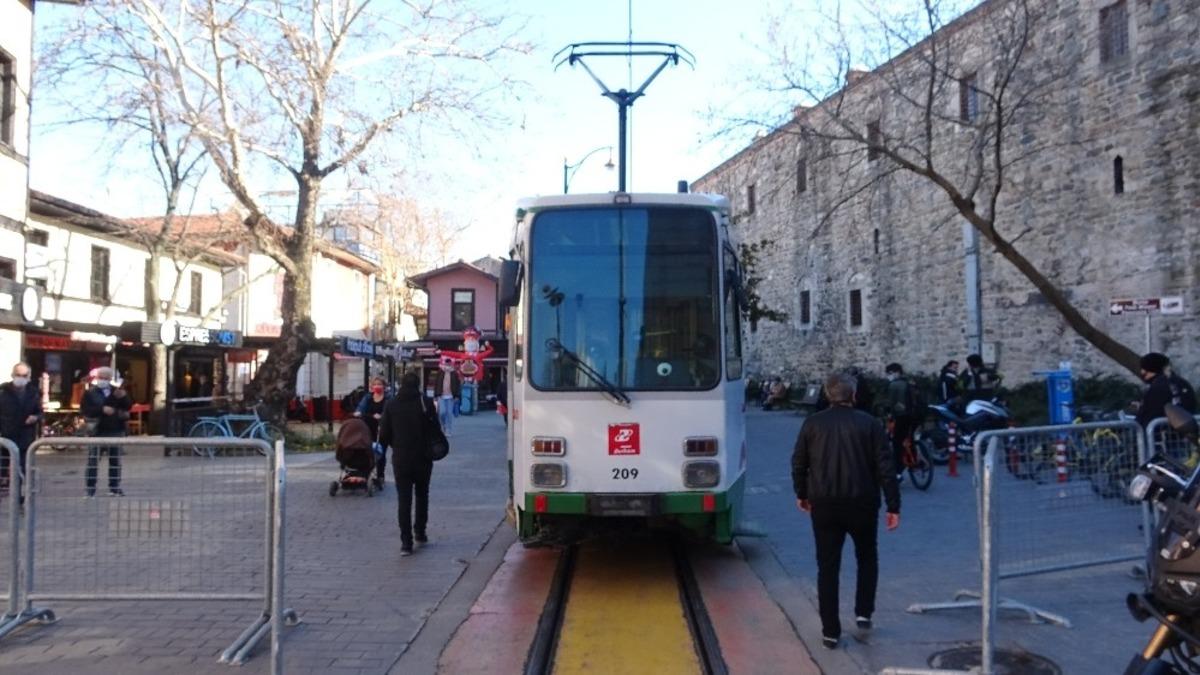 Bursa&rsquo;da nostaljik tramvay &ccedil;alışmaya başladı
