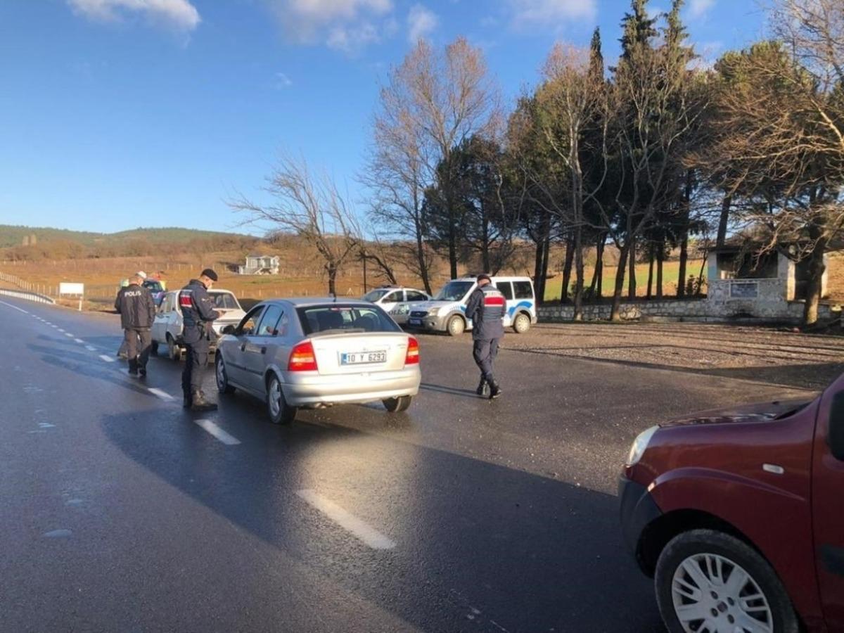 Jandarma 532 araca 337 bin lira ceza kesti