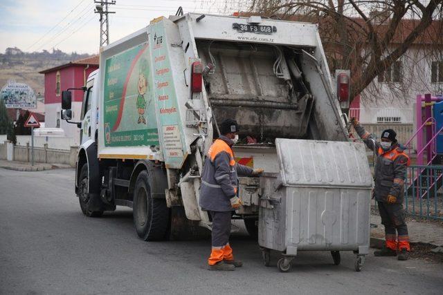 Melikgazi’de 1 günde 460 ton çöp toplanıyor