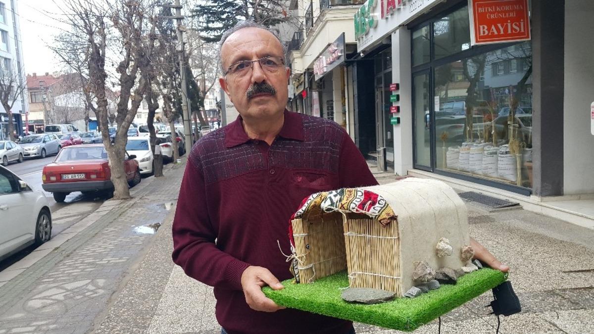 Emekli u&ccedil;ak bakım teknisyeninden &lsquo;minyat&uuml;r aley&ccedil;ik&rsquo;