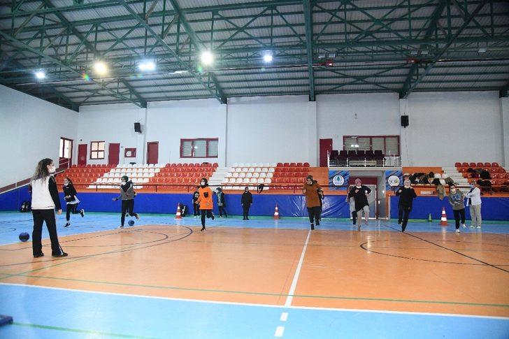 Pursaklar’da genç polis adaylarına yetenek kursu G4