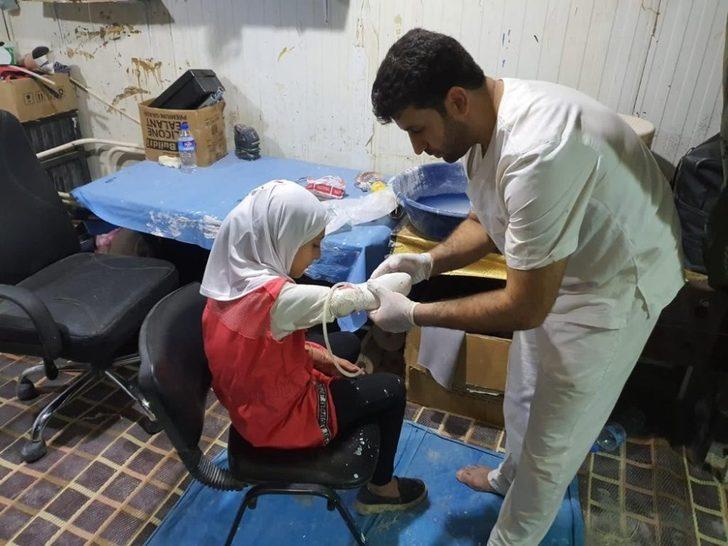 Savaşın çocuklarına protez takarak hayata bağlanıyor G2