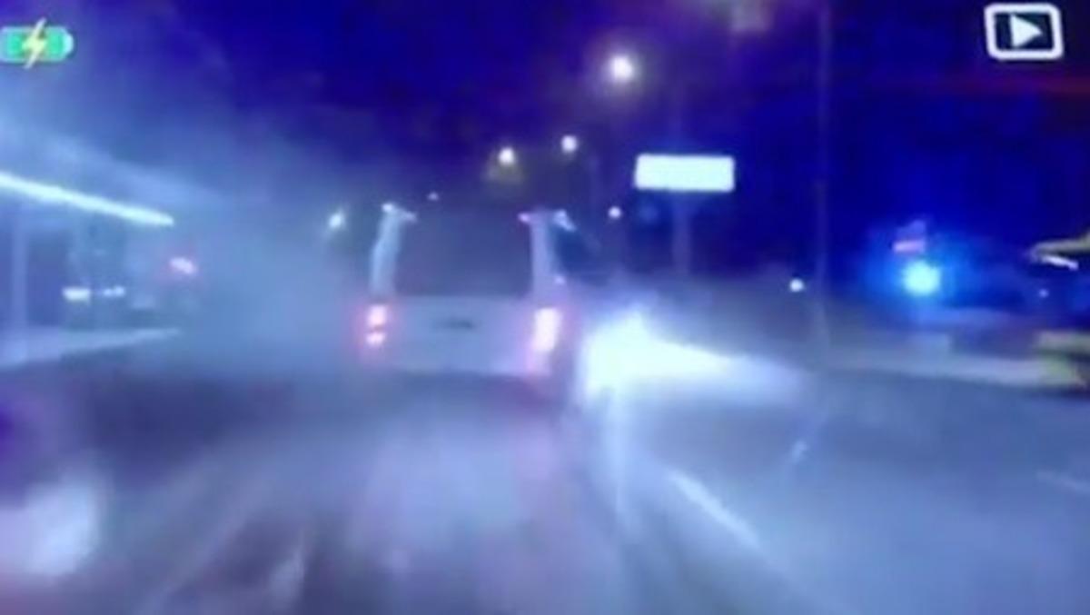 (&Ouml;zel) Bursa&rsquo;da trafikte makas attı, faciadan d&ouml;n&uuml;ld&uuml;...O anlar kamerada