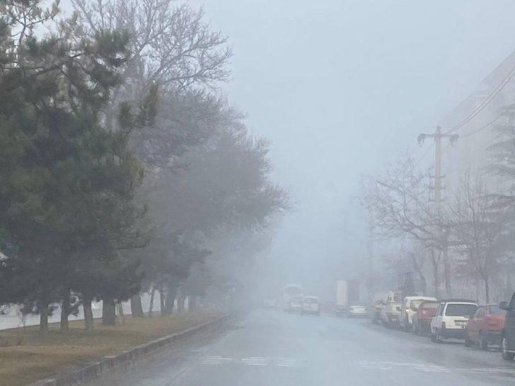 Afyonkarahisar’da sisli hava etkili oldu G2