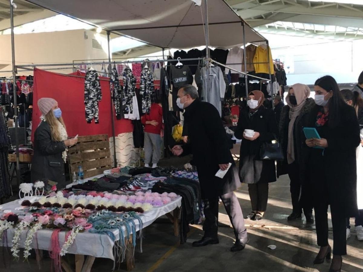 AK Parti&rsquo;den esnaf ve vatandaşa maske