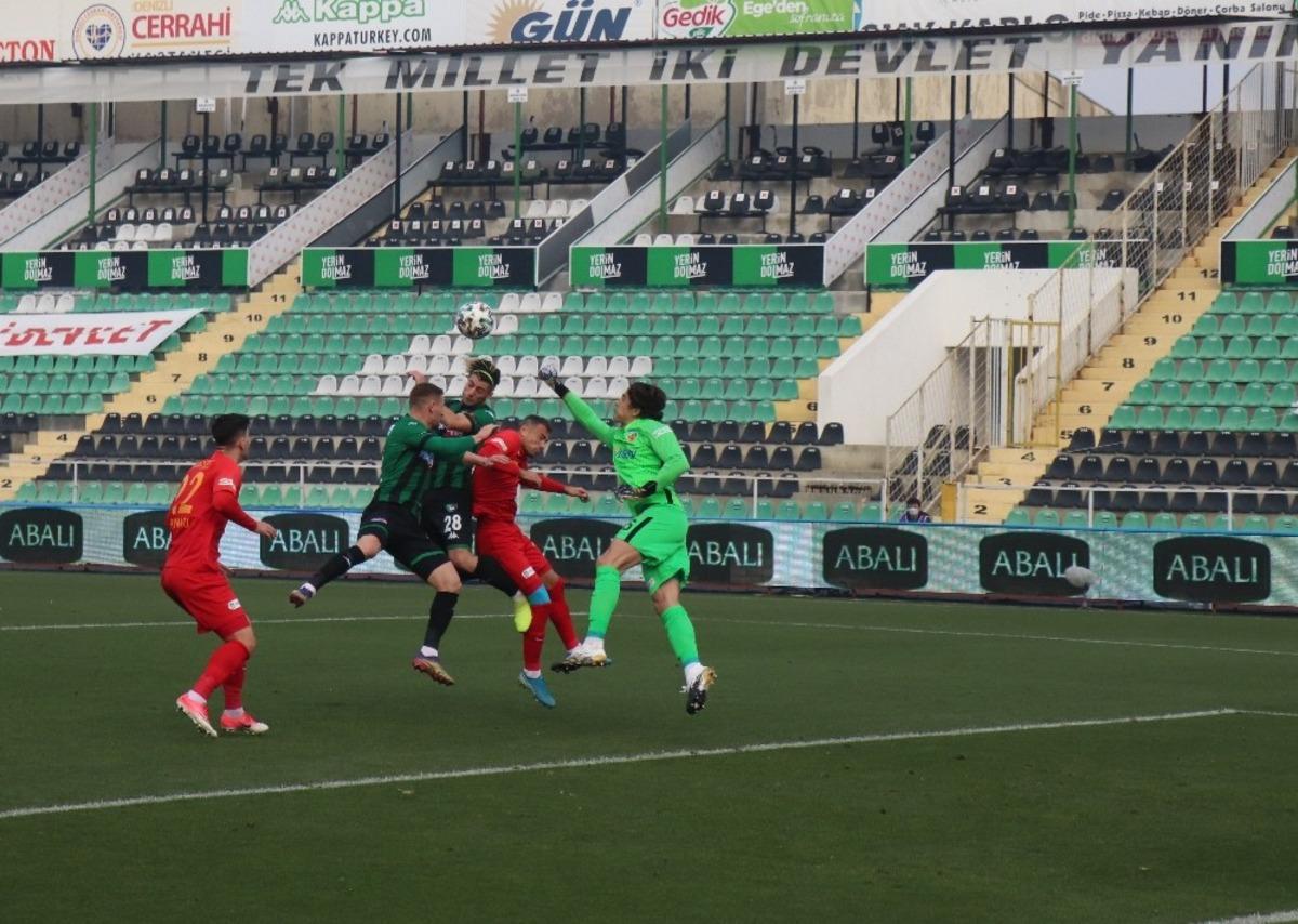 S&uuml;per Lig: Denizlispor: 0 - HK Kayserispor: 1 (İlk yarı)
