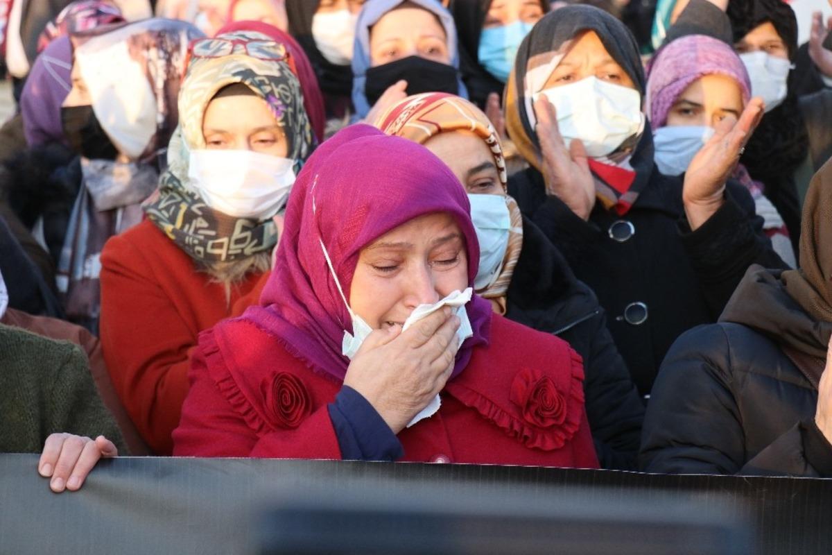 Davaya hem m&uuml;ştekilerin avukatı hem de &ouml;len kişinin yakını olarak katıldı