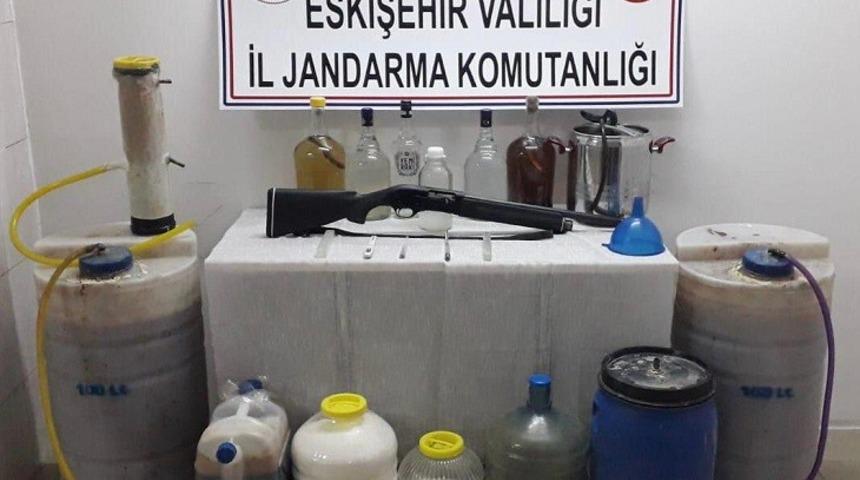 Kaçak alkol üretilen eve jandarma baskını: 1 gözaltı
