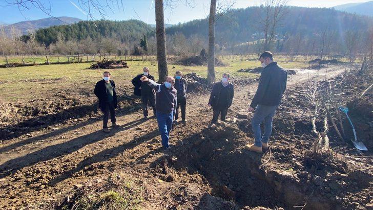 Bartın'da ağaç dikmek için kazılan bahçede kerpiç yapılar ortaya çıktı G1