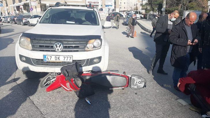 Mardin’de trafik kazası: Motosiklet aracın altında kaldı G3