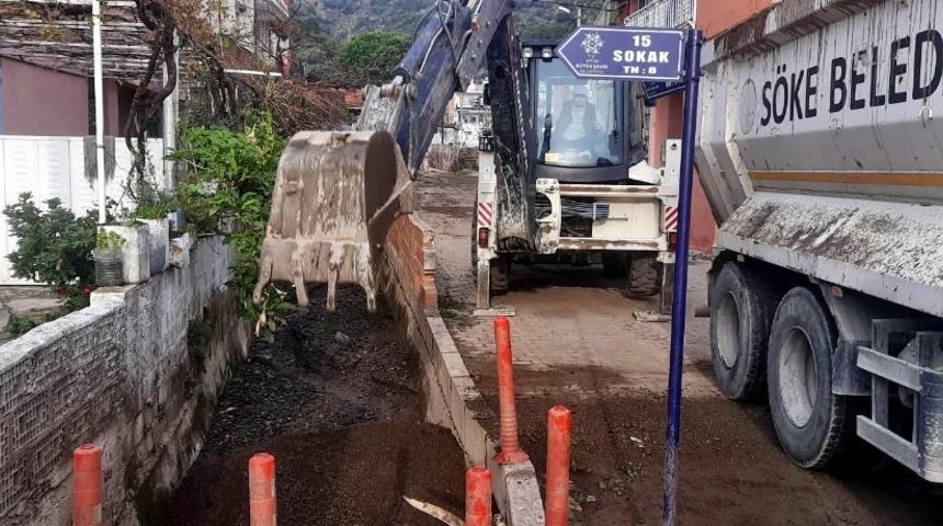 S&ouml;ke Belediyesi Yenidoğan Deresi&rsquo;ne el attı