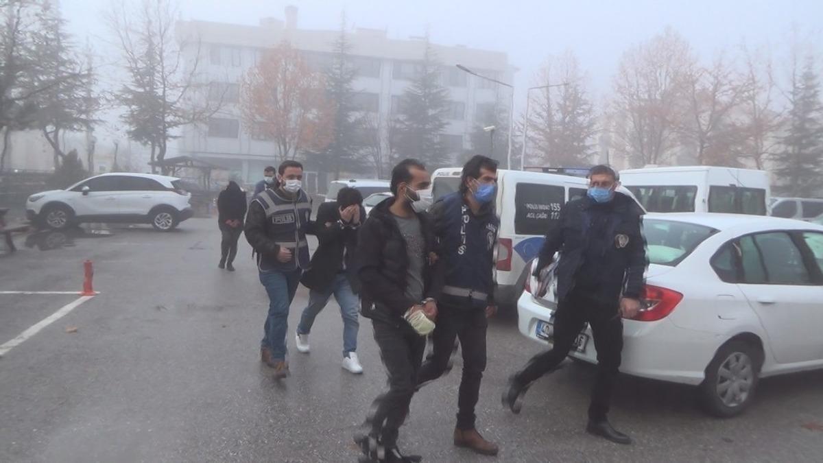 İlişkiye girmek i&ccedil;in villaya giden yaşlı adam kabusu yaşadı