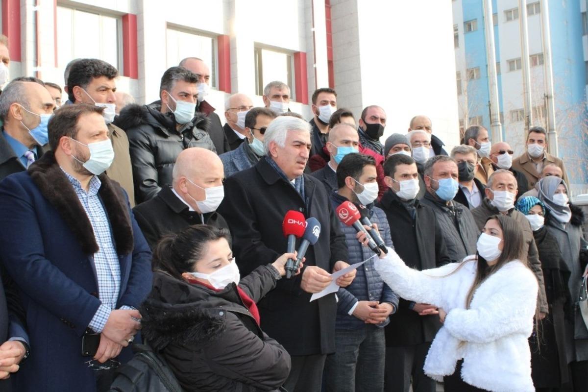 AK Parti Erzurum Teşkilatı&rsquo;ndan Fikri Sağlar, Can Ataklı ve İlker Başbuğ hakkında su&ccedil; duyurusu