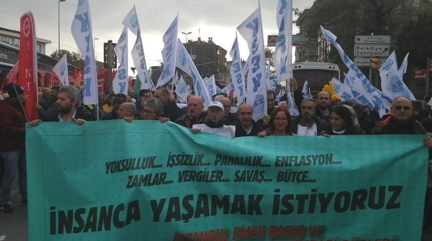 Kamu &ccedil;alışanları y&uuml;zde 21 zam talep ediyor: 'Y&uuml;zde 7.36 zam, ger&ccedil;ek enflasyonun &ccedil;ok altında'