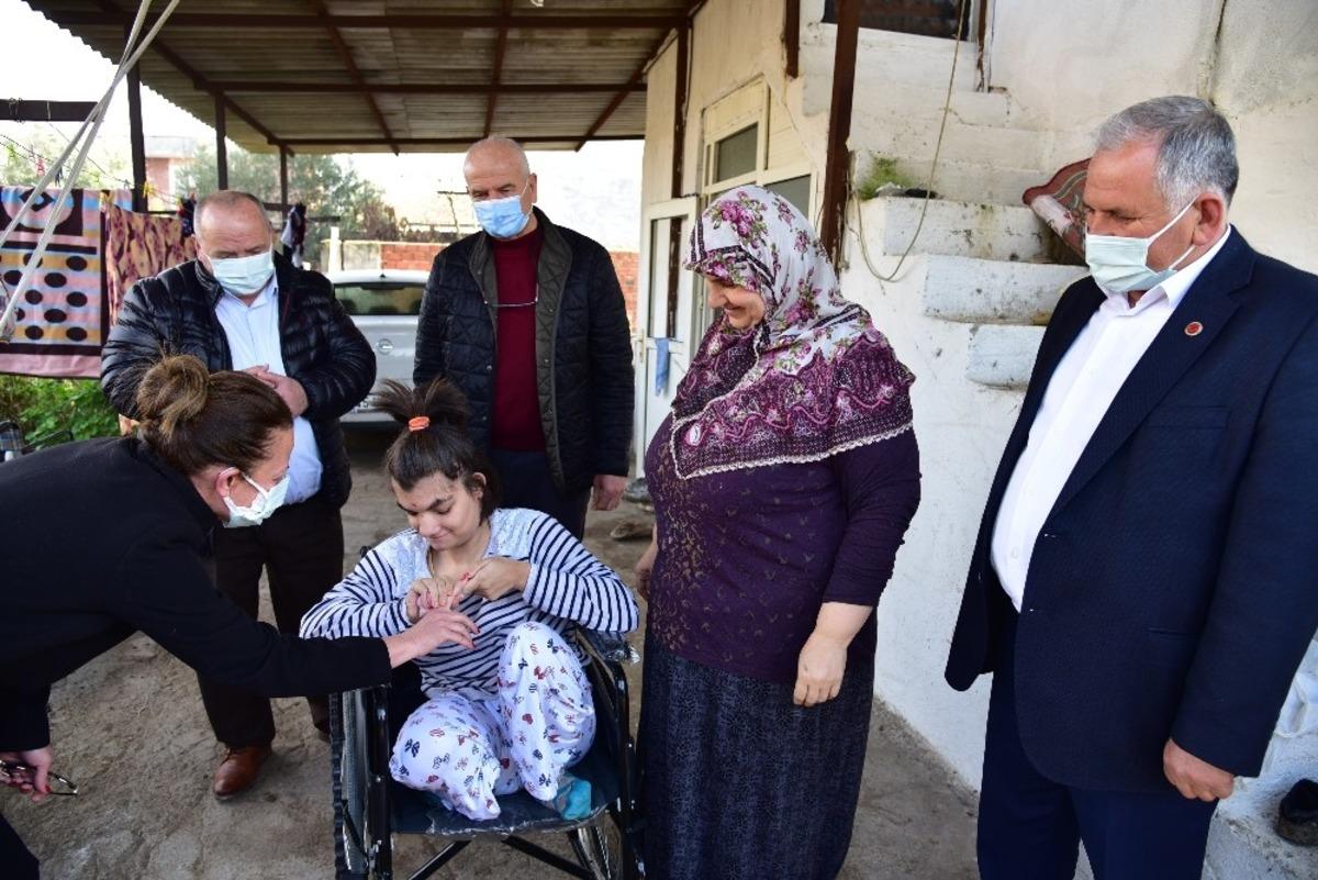 Manisa B&uuml;y&uuml;kşehir Belediyesi, S&uuml;meyye&rsquo;yi yalnız bırakmadı