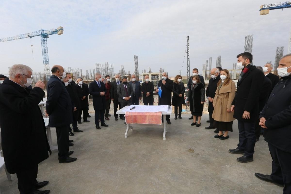 Fatma Şahin i&ccedil;in ilgin&ccedil; tasvir