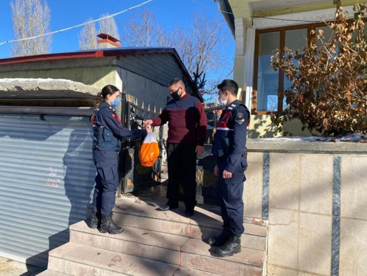 Jandarma&rsquo;dan şehit ve gazi ailelerini ziyaret