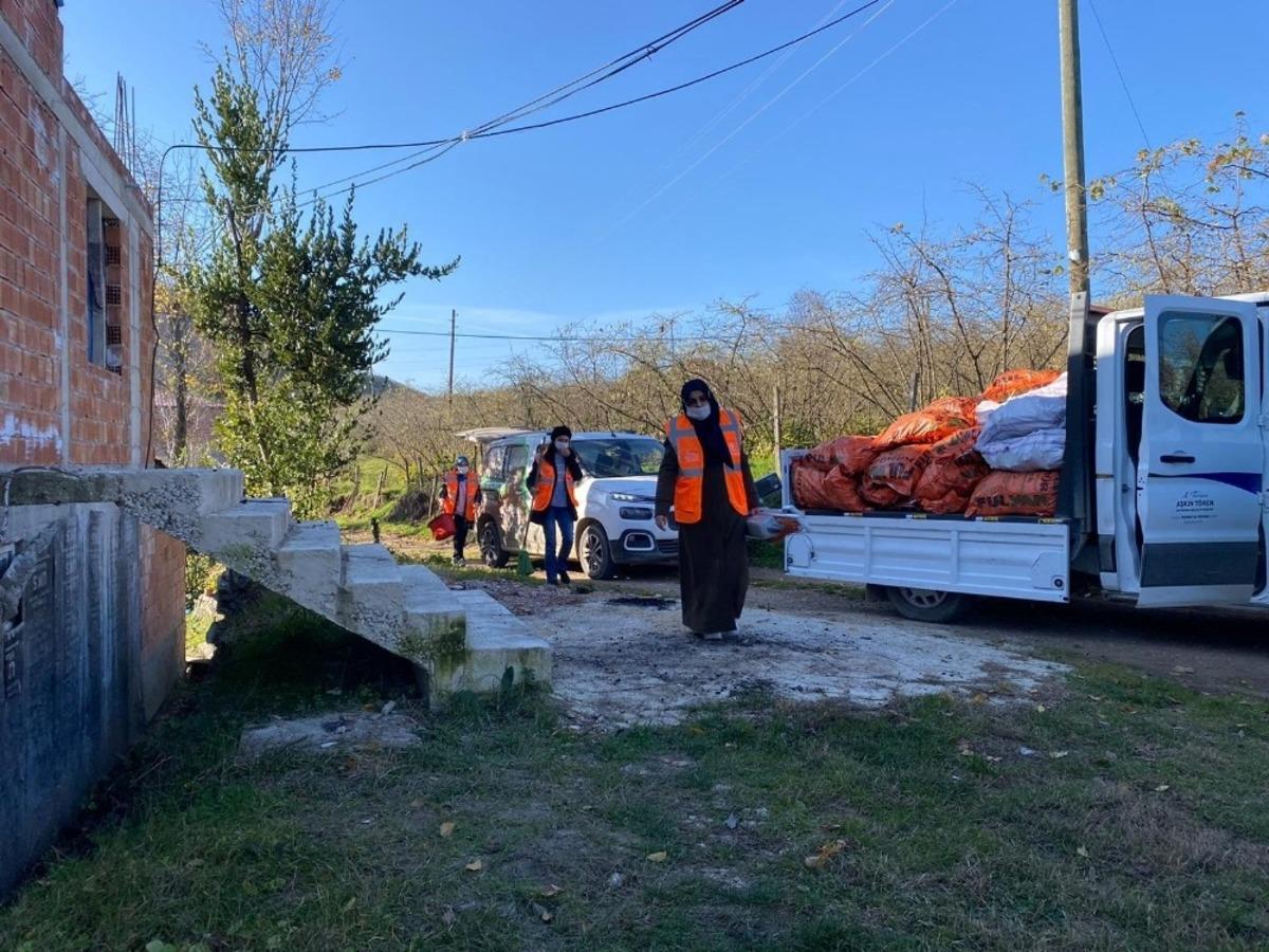 Altınordu&rsquo;da pandemi yardımları s&uuml;r&uuml;yor