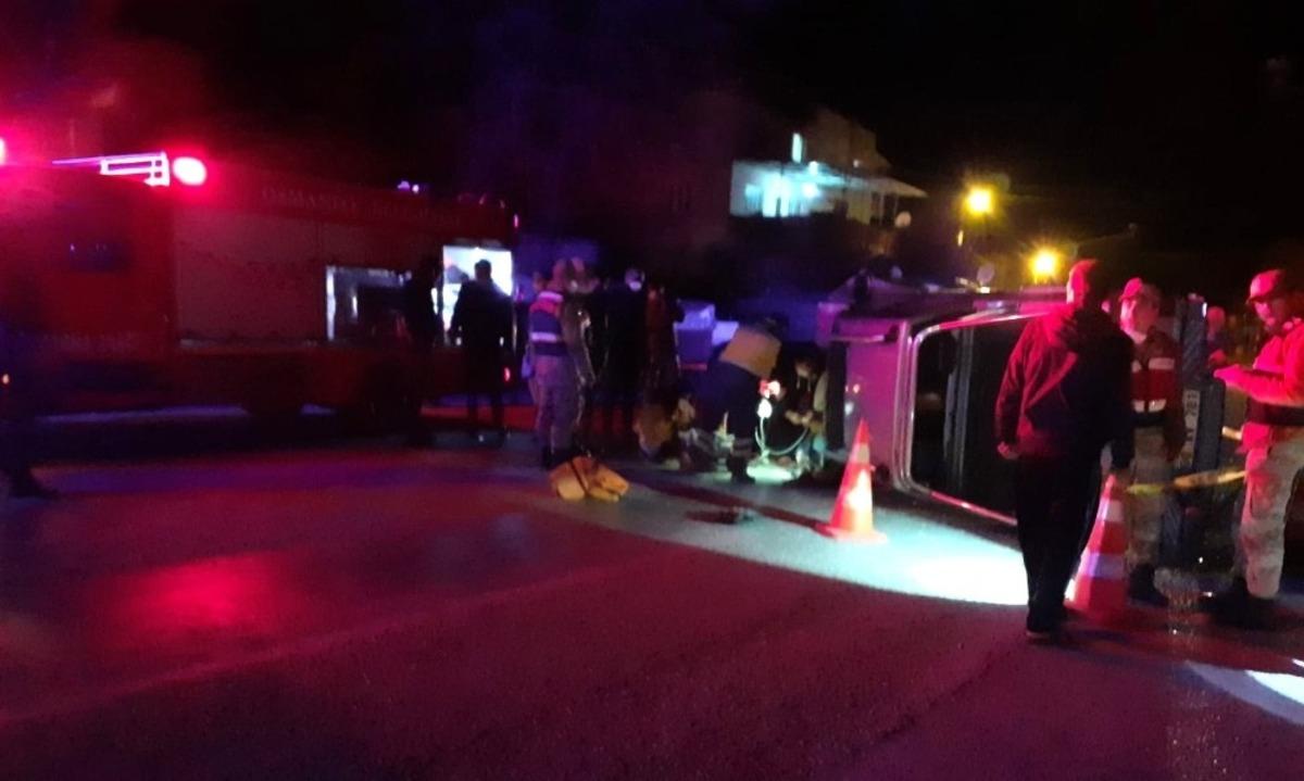 Osmaniye&rsquo;de kamyonet takla attı: 1 &ouml;l&uuml;, 1 yaralı