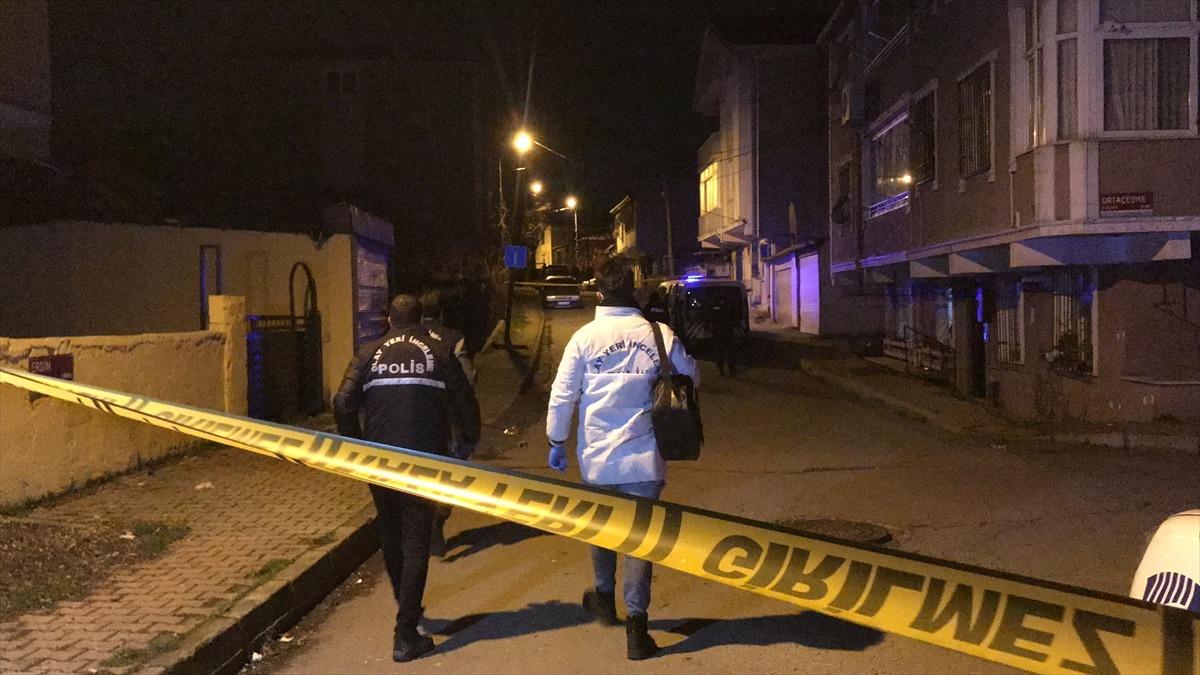 İstanbul'da rehin aldığı karısını &ouml;ld&uuml;ren kişi intihar teşebb&uuml;s&uuml;nde bulundu