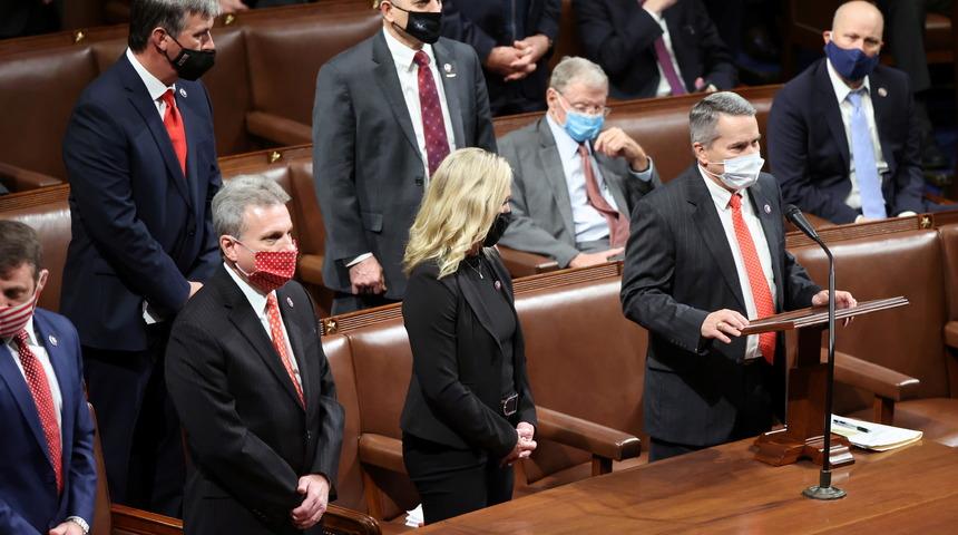 ABD'de yer yerinden oynuyor: Sonu&ccedil;lar belli oldu, &ccedil;ifte galibiyet!