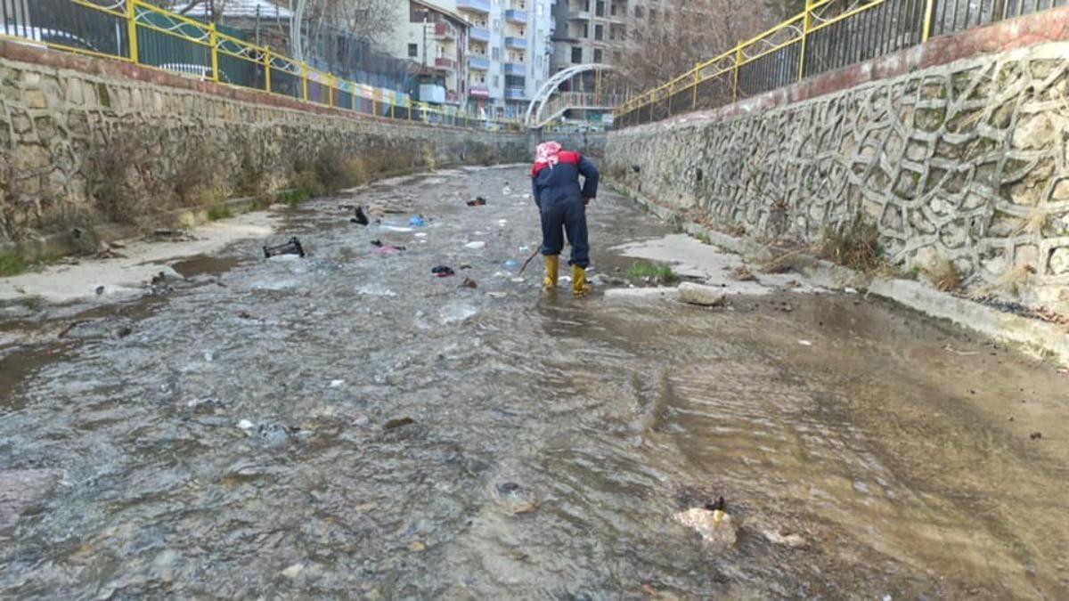 Uludere Belediyesi&rsquo;nin k&uuml;l mesaisi