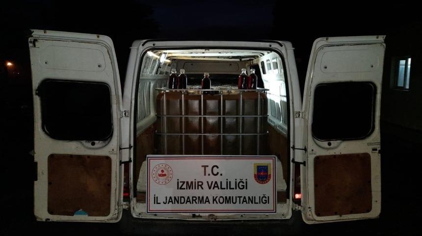 Yol kontrol&uuml; sırasında durdurulan ara&ccedil;tan 3 bin litre ka&ccedil;ak akaryakıt ele ge&ccedil;irildi