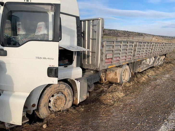 Kontrolden çıkan tır tarım arazisine girerek durabildi G2