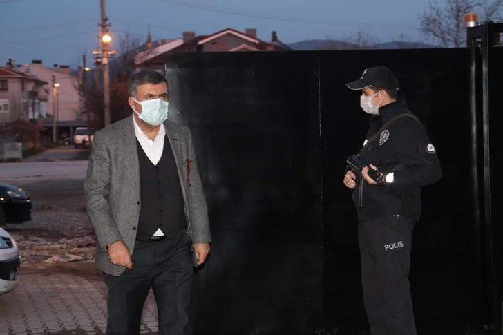 Başkan Cankul’dan pandemi savaşçılarına baklava G5