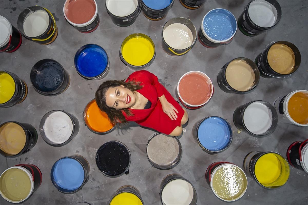 Kadın girişimci, bor&ccedil; parayla a&ccedil;tığı hırdavat d&uuml;kkanından sonra fabrika sahibi oldu