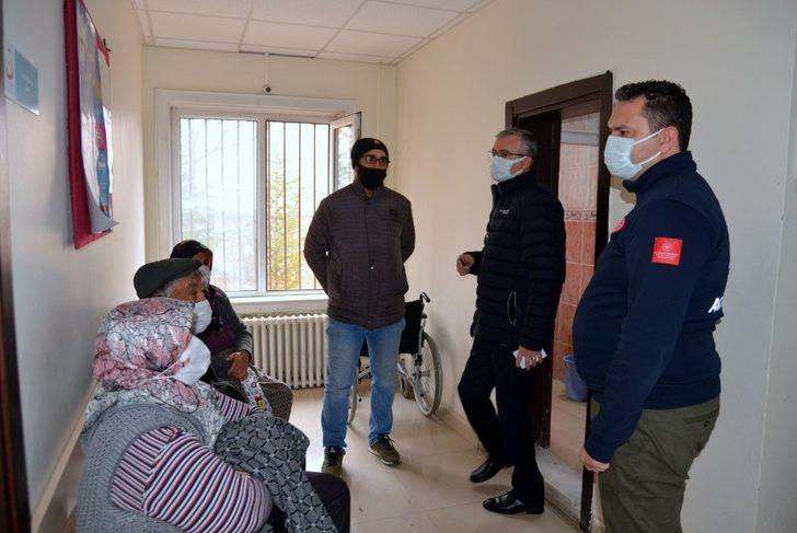 İl Sağlık Müdürü Bilge, Seyitgazi’deki sağlık kuruluşlarına inceleme ve değerlendirme ziyaretinde bulundu G3