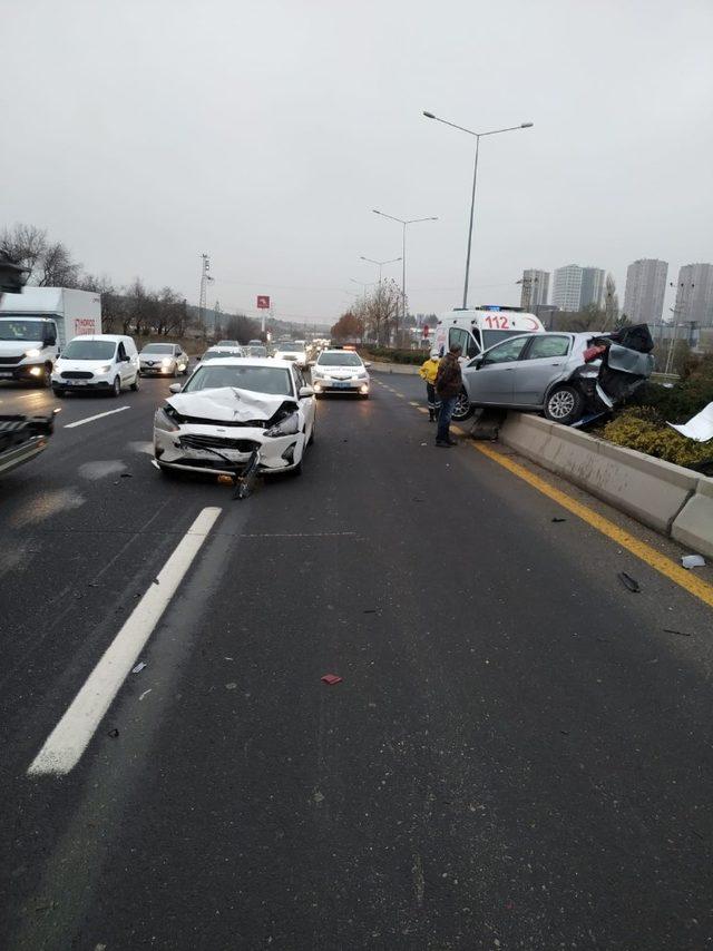 Başkent’te trafik kazası: 4 yaralı