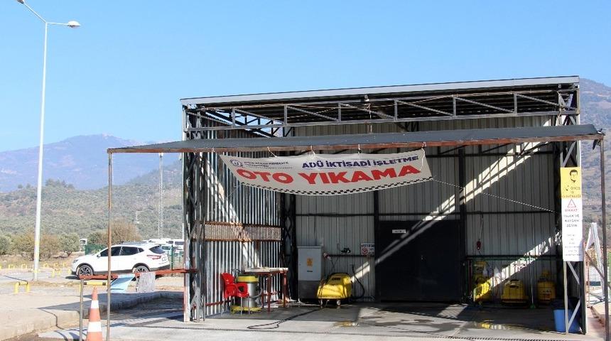 AD&Uuml; İktisadi İşletmesi oto yıkama birimi &lsquo;vale&rsquo; hizmetiyle b&uuml;y&uuml;k kolaylık sağlıyor