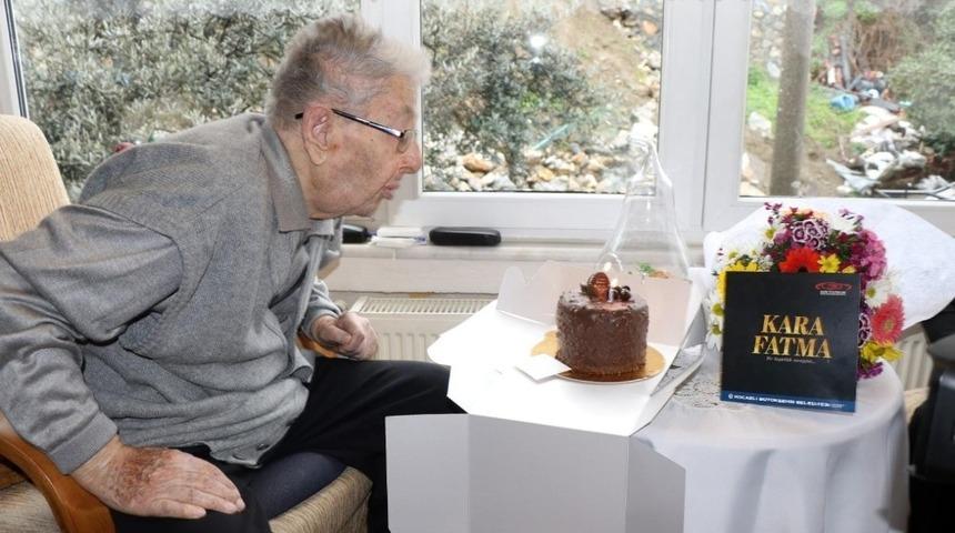 Emekli &ouml;ğretmen 103 yaşında hayatını kaybetti