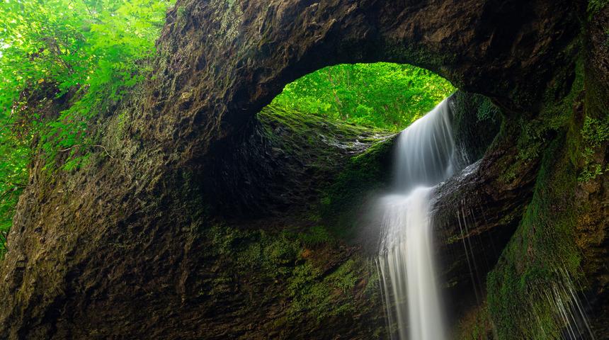 Deliklikaya Şelalesi nerede, nasıl gidilir? Murgul Deliklikaya Şelalesi