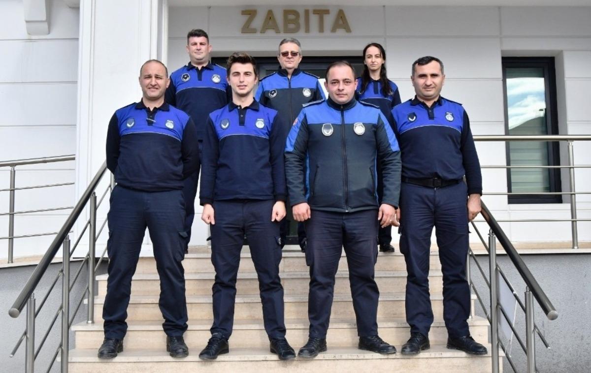 Altınova zabıtasından &ouml;rnek &ccedil;alışma