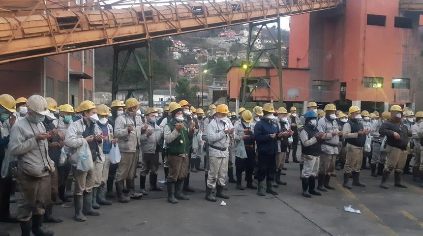 Zonguldak'taki metan gazı faciasında hayatını kaybeden madenciler anıldı