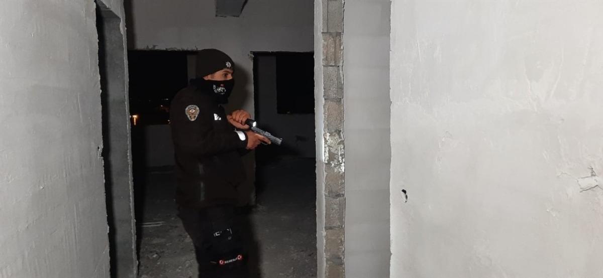 Hırsızlık ş&uuml;phelisi ekipleri harekete ge&ccedil;irdi