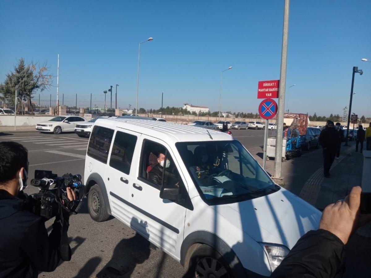 Diyarbakır&rsquo;daki kuyumcu cinayetinin failleri adliyeye &ccedil;ıkarıldı