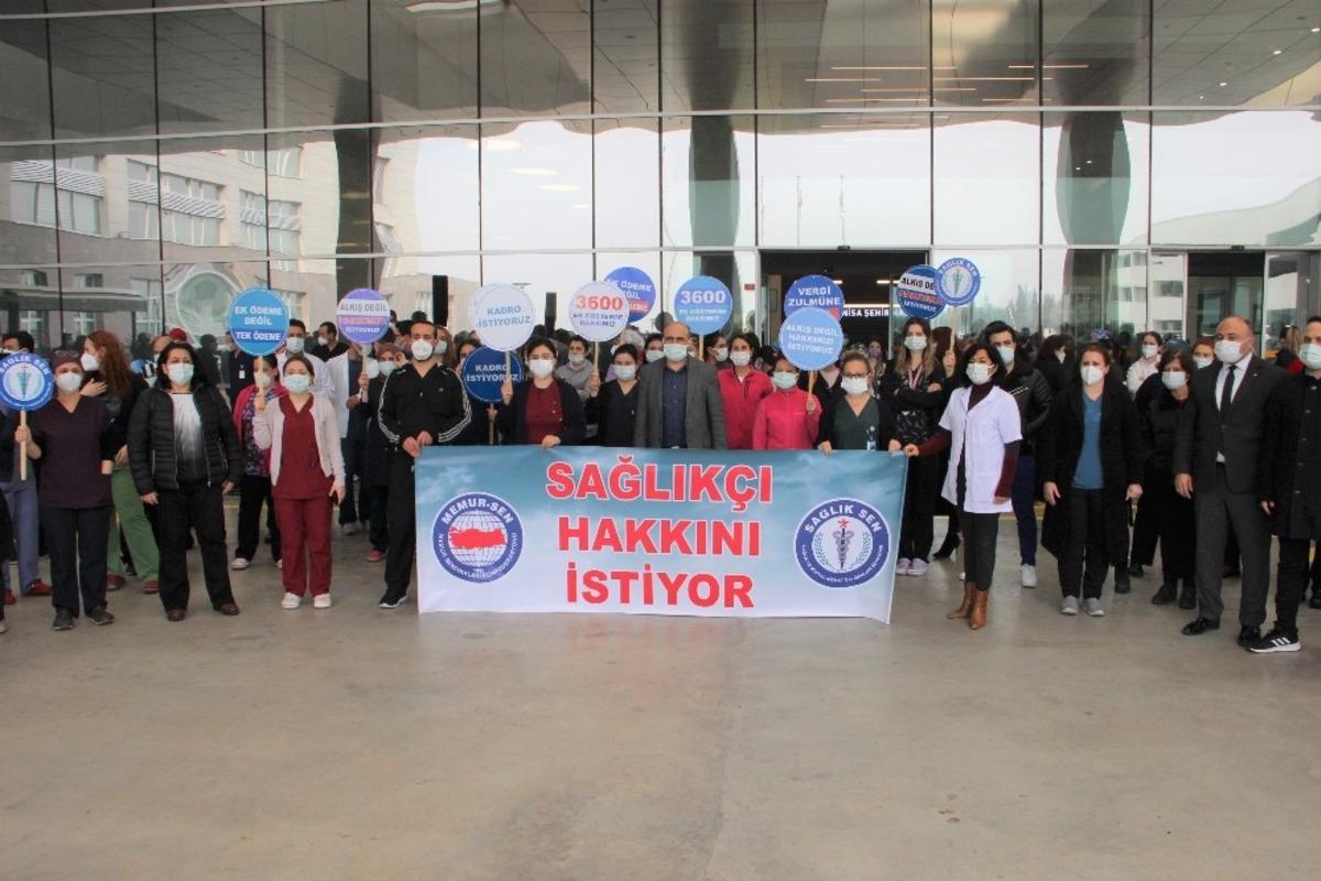 Manisa Sağlık Sen &lsquo;Seyyanen zam ve tek &ouml;deme&rsquo; taleplerini yineledi