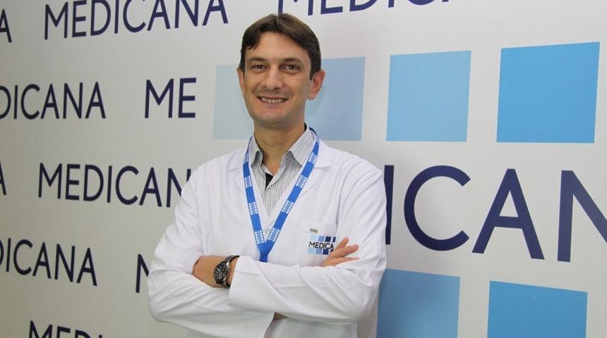 Dr. &Ouml;ğretim &Uuml;yesi Gezgin: &ldquo;Su ile sık temas y&uuml;z&uuml;c&uuml; kulağı yapıyor&rdquo;